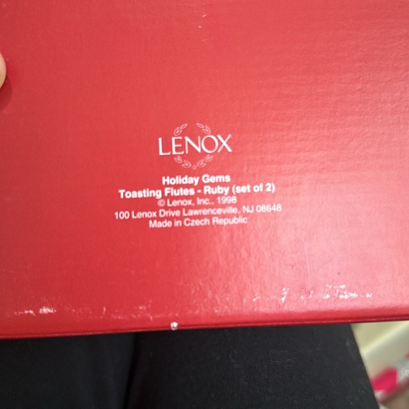 Beautiful holiday Lenox Holiday Gems toasting flutes. Set of 2. Orig. $40 each - Picture 9 of 9